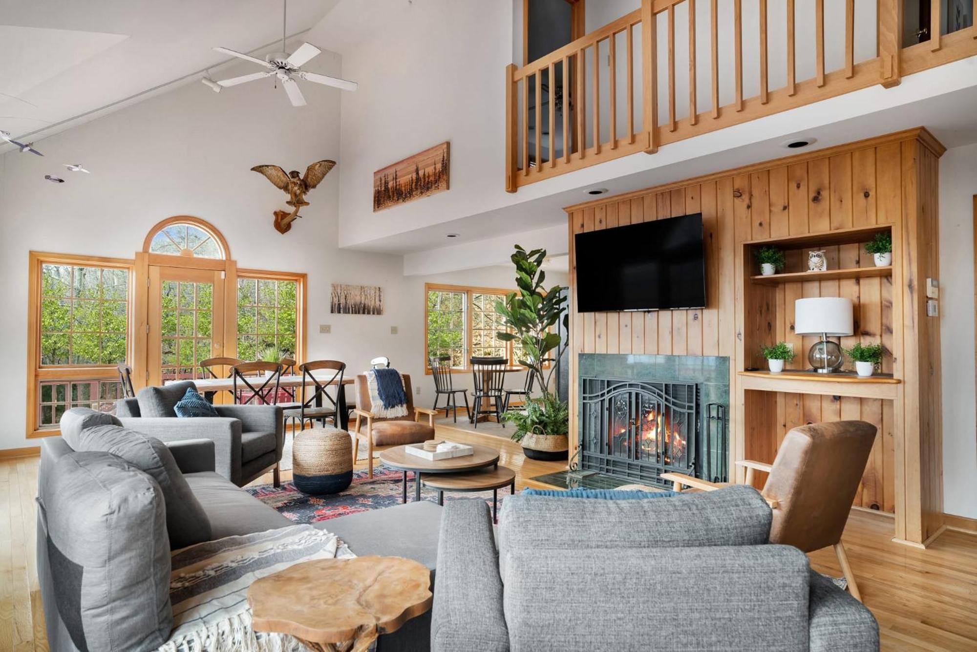 Modern Retreat W Hot Tub, Deck & Resort Amenities Berkeley Springs Zewnętrze zdjęcie